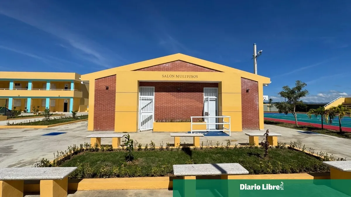 Minerd incorpora más de 1,200 aulas para el año escolar 2026-2027