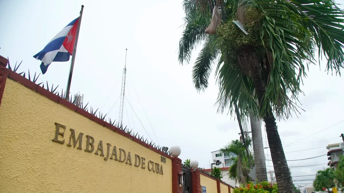 RD ordena la salida de nueve diplomáticos cubanos y sus familias